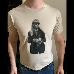 Marianne Faithful print Tee- M